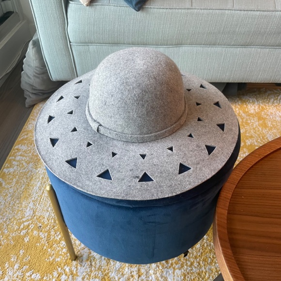 Never Worn Anthropologie Renee’s Accessories NYC Grey Brimmed Hat - Picture 2 of 5